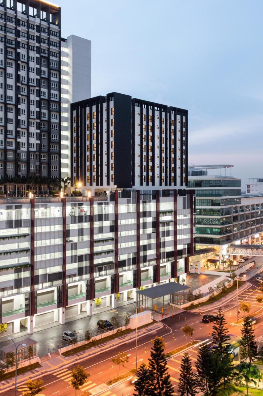 The Canvas Hotel Klang Kültér fotó